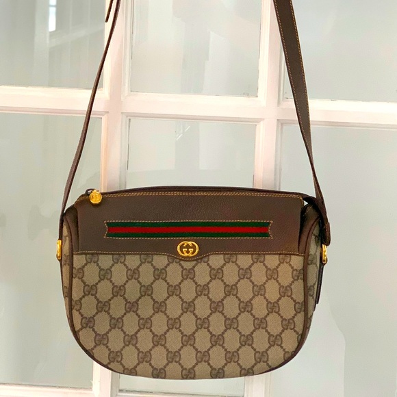 ⭐️ Authentic ⭐️ Gucci Vintage Handbag - Picture 1 of 13